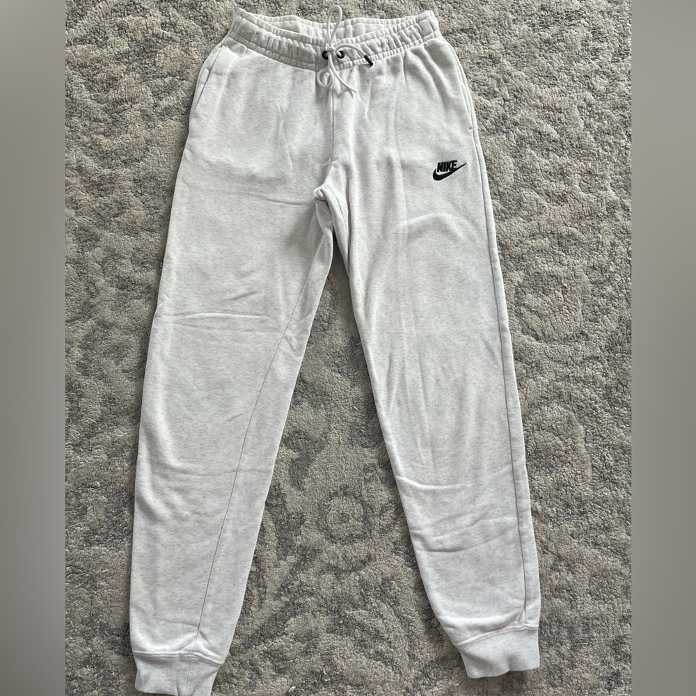 Nike Women’s Light Gray Joggers